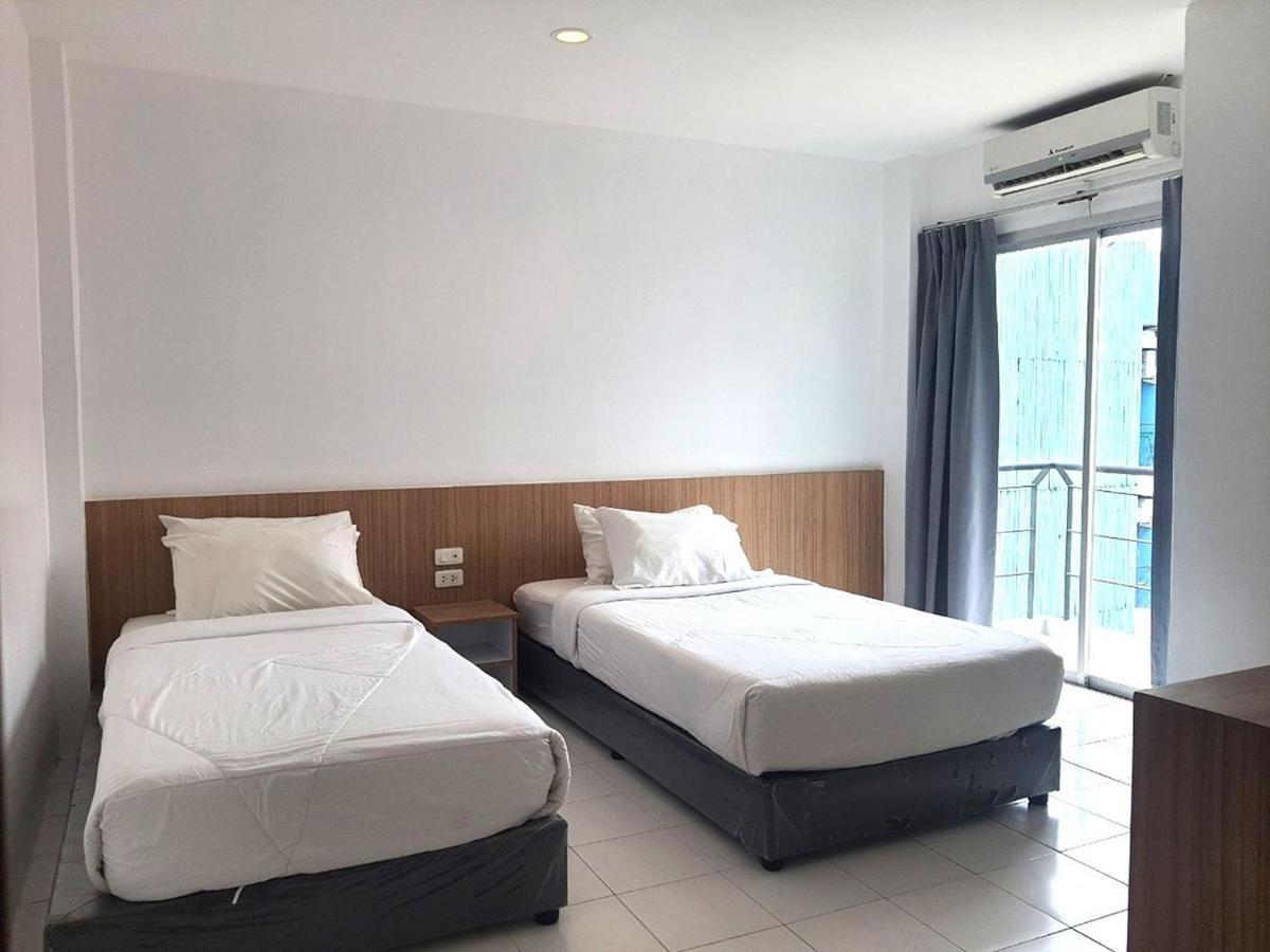 Patong Bay Inn Exteriör bild